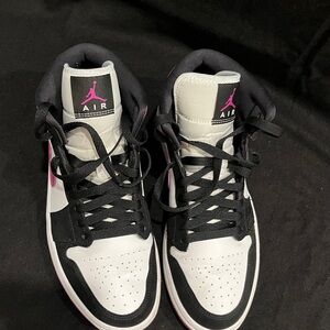 Wmns Air Jordan 1 Mid 'Cactus Flower' sz 9